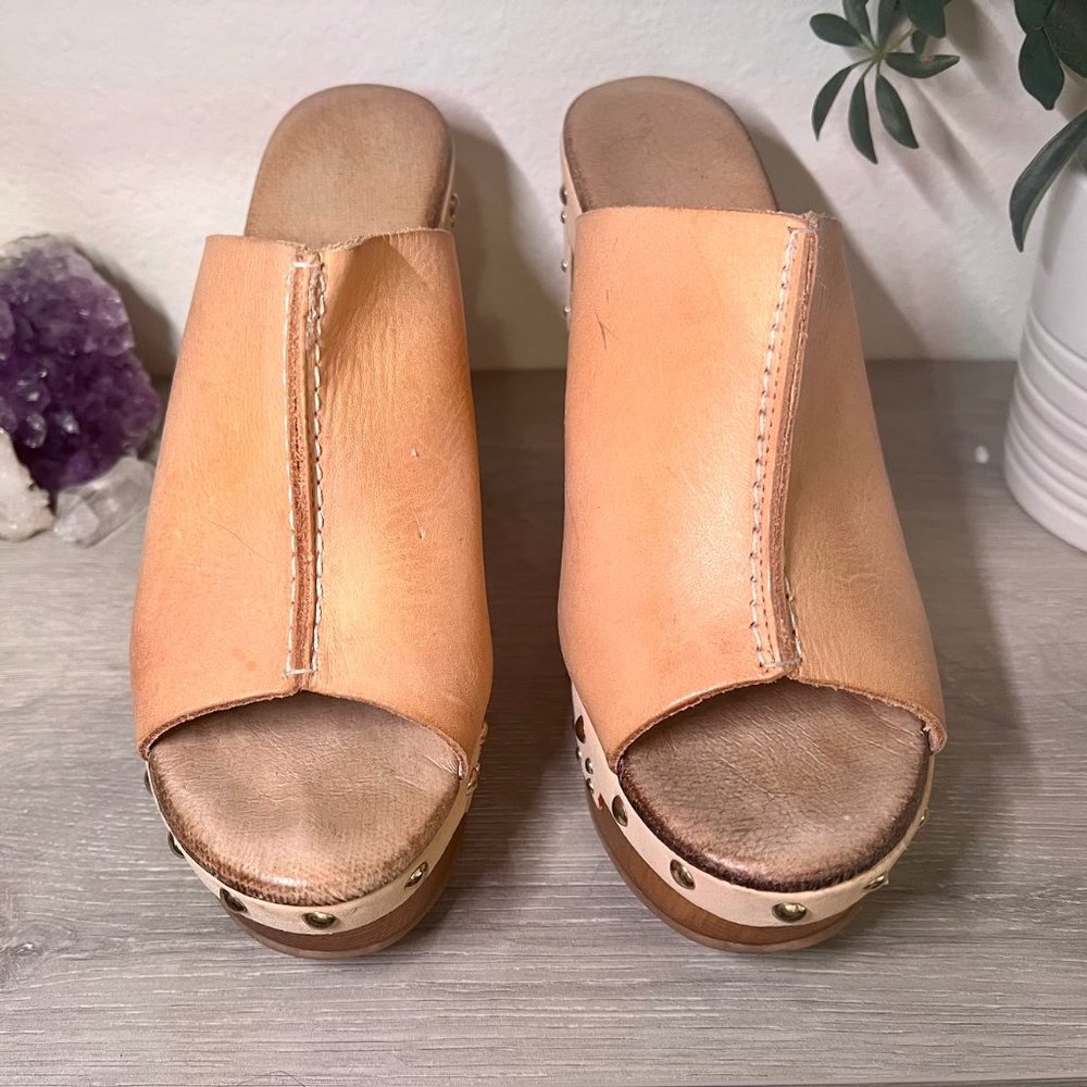 Chinese Laundry Women's Chamomile Mule Size 9